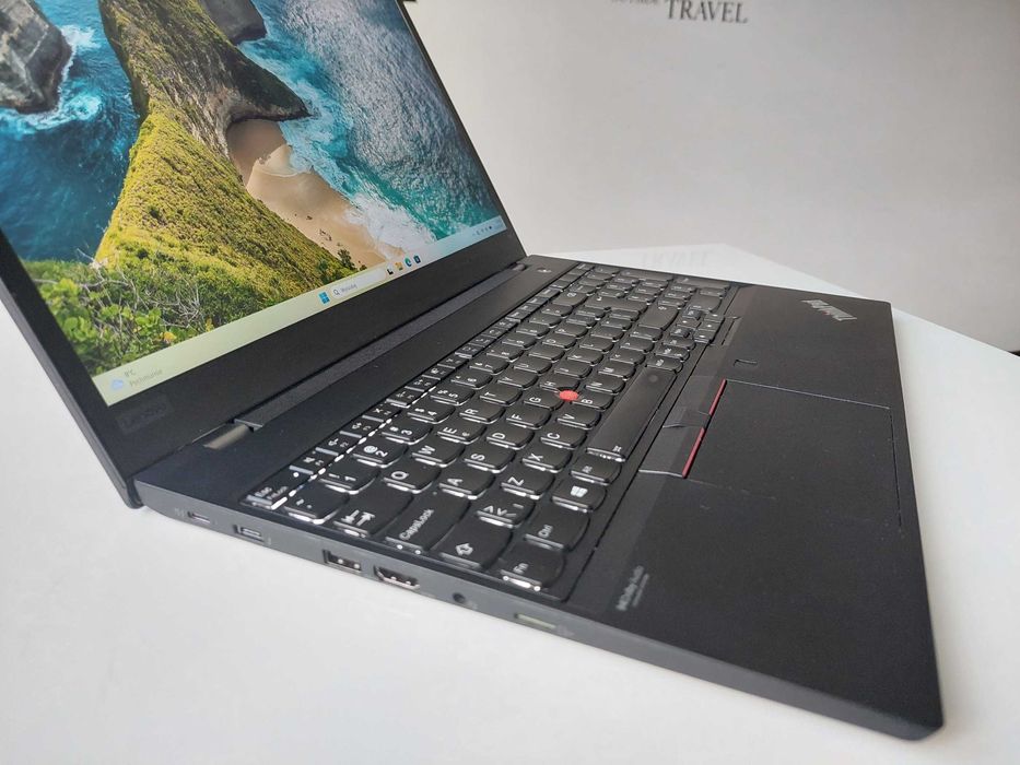 Laptop Lenovo ThinkPad T15 Gen 2 G2 i5-1135G7 | 16GB 256GB SSD | FHD IPS