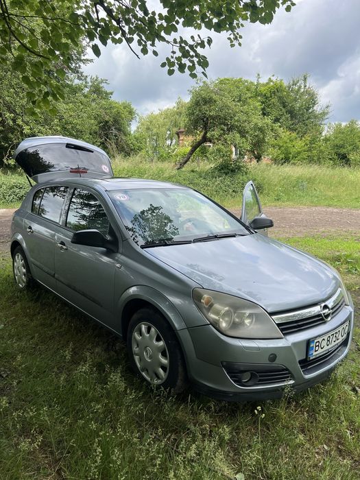 Автомобіль Opel astra h