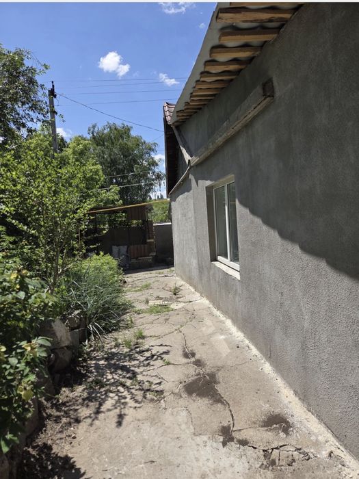Продається окремий будинок.вул Теплична