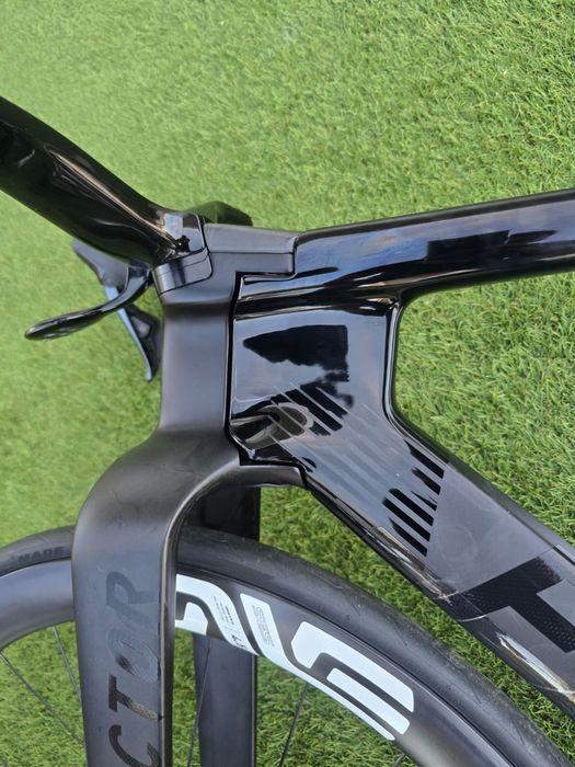 FACTOR ONE com Dura-Ace N° 54
