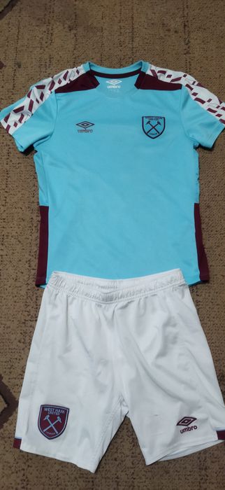 Форма футбольна на 11 років(146см)