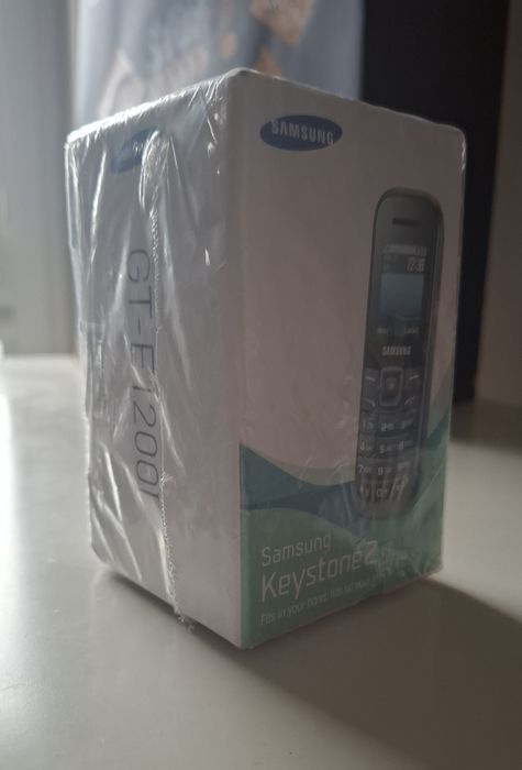 Nowy we folii telefon komórkowy Samsung Keystone 2 GT-E1200I czarny