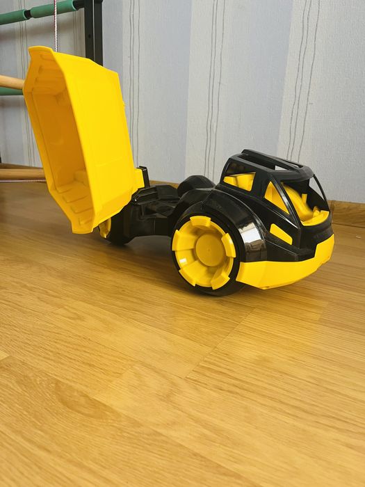 Большой самосвал