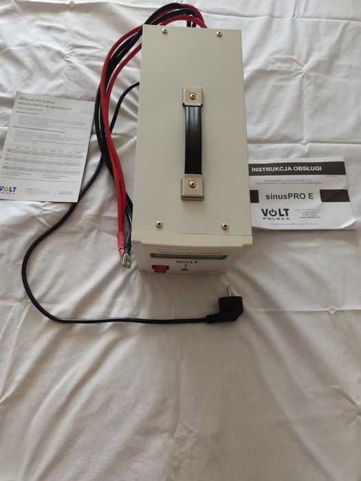Джерело безперебійного живлення Volt Polska Sinus Pro 1000E.