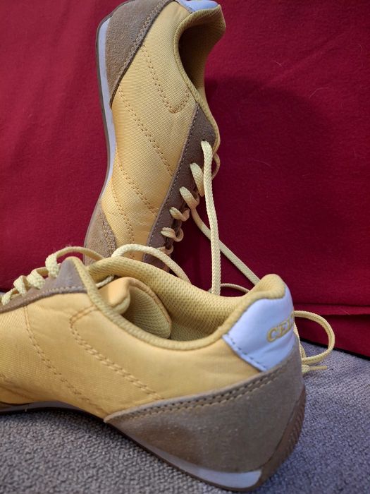 Marca de calçados esportivos oficialment