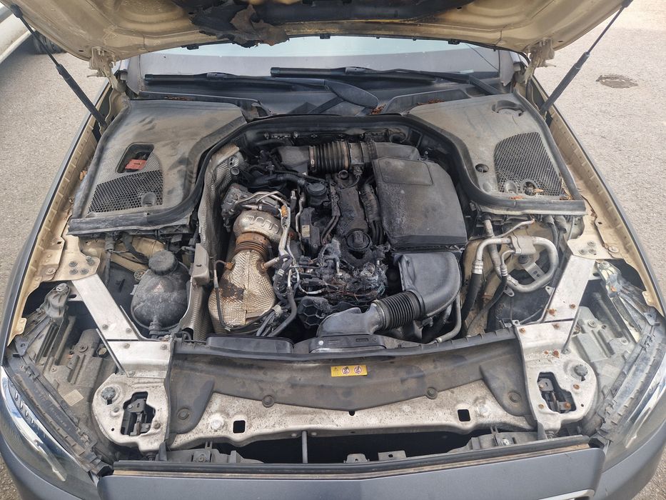 Mercedes E-klasa 220 d na części