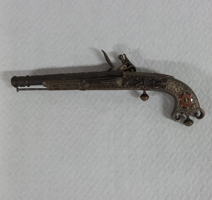 Réplica Pistola de Pederneira Escocesa de 1760 – Marca DENIX (Mod. 1246)