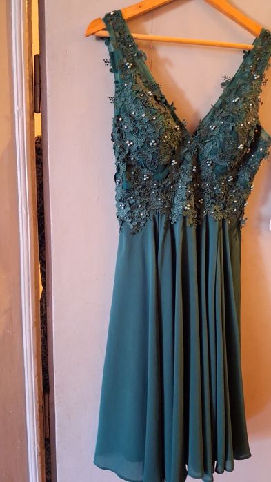 Vestido de Cerimónia/Festa Verde Esmeralda com Renda e Pérolas