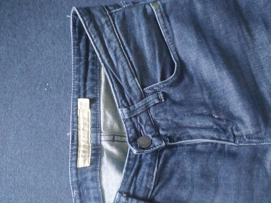Jeansy Calvin Klein 25/30