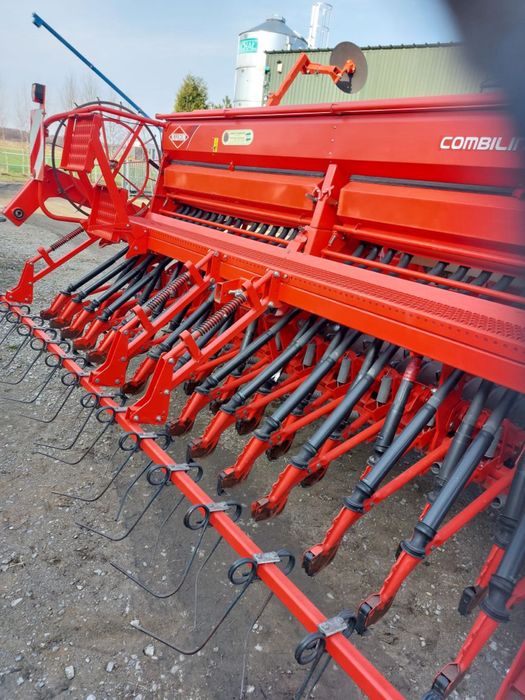 Siewnik kuhn 4m