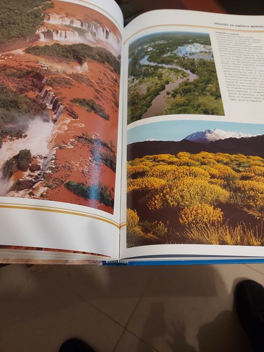 Livro "NOVO ATLAS DA TERRA" de Agostini Editore.s