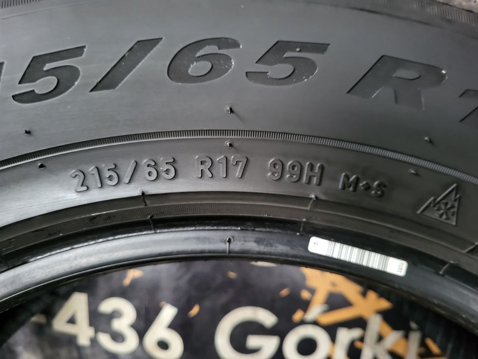 Opony zimowe 215/65/17 Pirelli 21/22rok 6,7mm