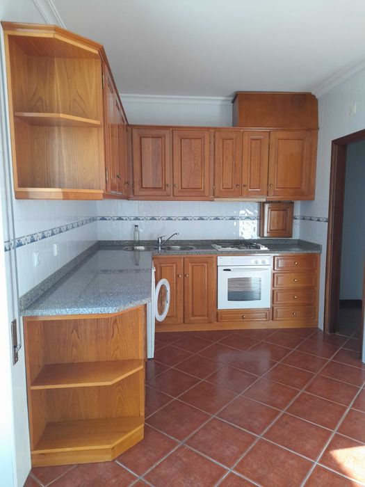 Apartamento T2 no centro com garagem individual