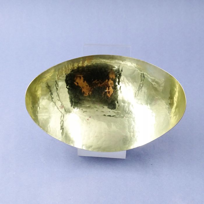 lata 60-te piękny ręcznie wykonana sygnowana miedziana patera paterka