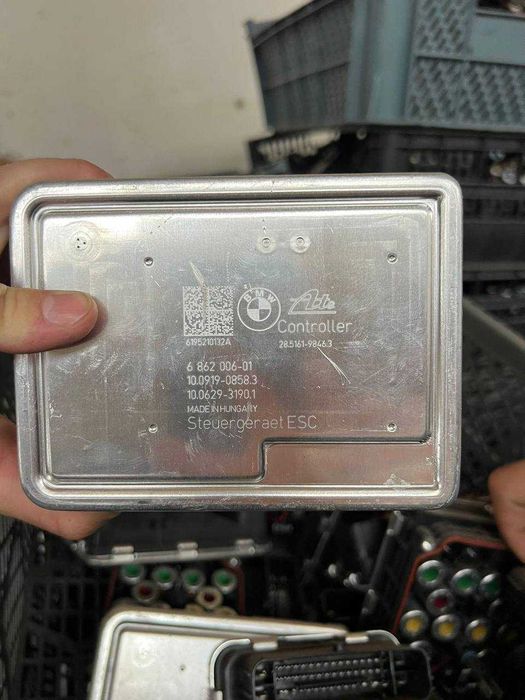 Блок керування ABS АБС ESC DSC на BMW G01 G02 G03 G05 G06 G07 G11 G12 G20 G21 G30 G31 F15 F16 F25 G60 G70 блок управления ABS БМВ