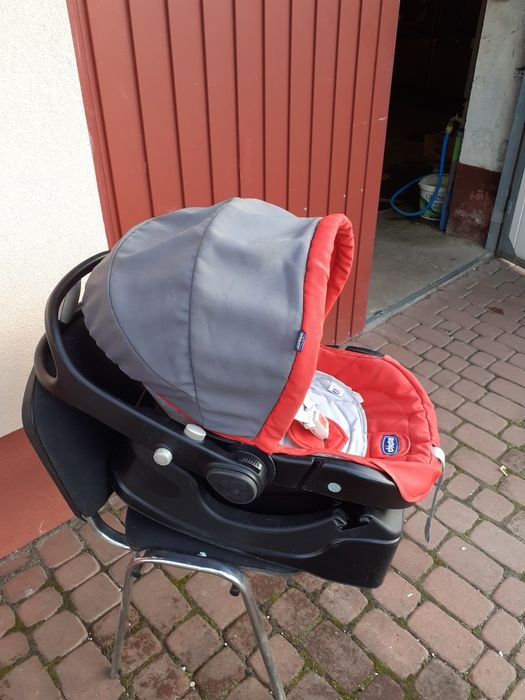 Fotelik nosidełko 0-13kg CHICCO auto fix fast + gratisy