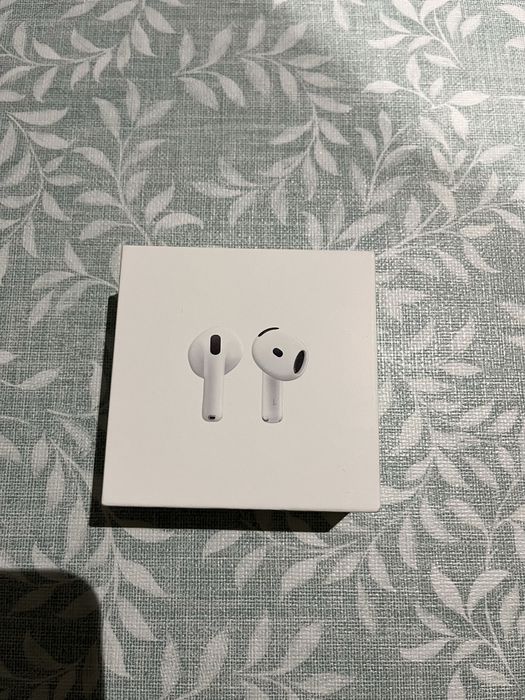 Airpods 4 sem cancelamento de ruído NOVOS