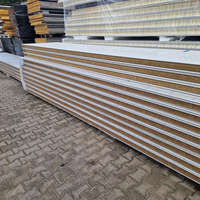 Płyty warstwowe z wełną