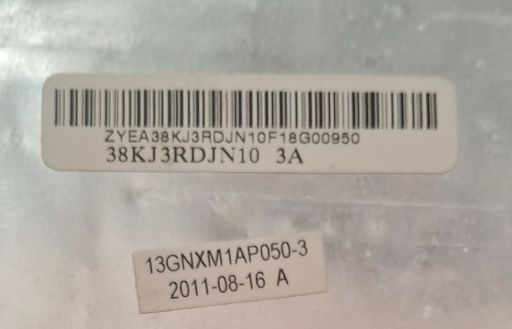 Ноутбук ASUS X-52J, 2011 року, Продам по запчастинах або цілком під відновлення. Ціна вказана за весь цілком..