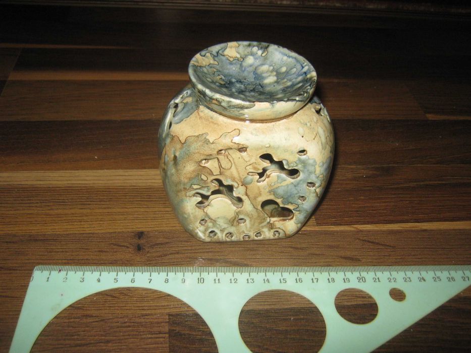 Сувенирная ароматница,керамика.На подарок.