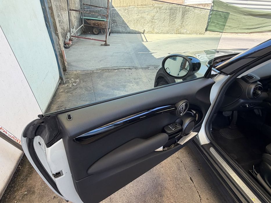 Mini Cooper S  |  Eléctrico  |  2022  |  19.600km