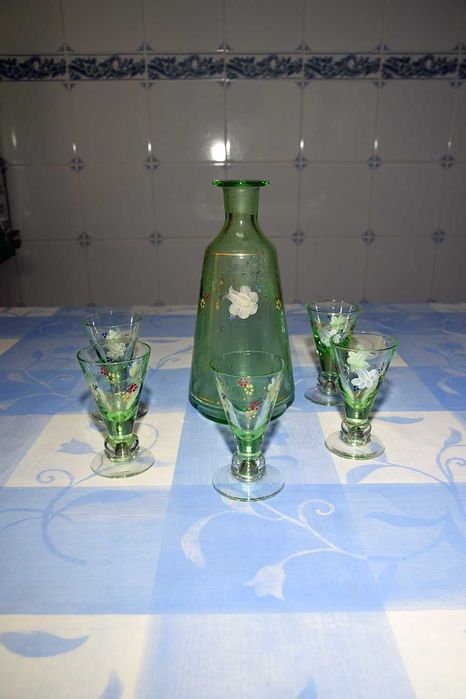 Conjunto Garafa e Calices Antigos Pintados à Mão