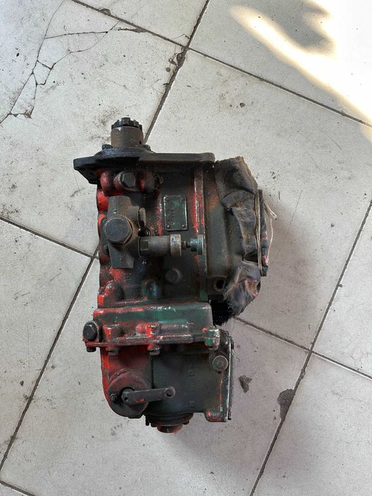 Насос топливный СМД 18--22