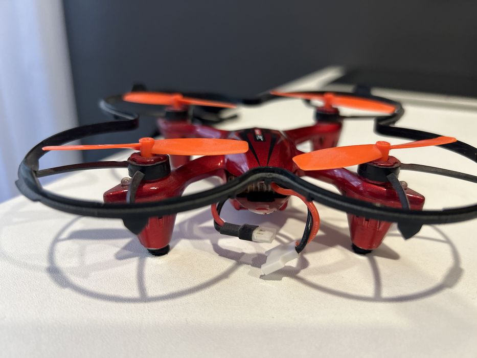 Dron na pilot Carrera