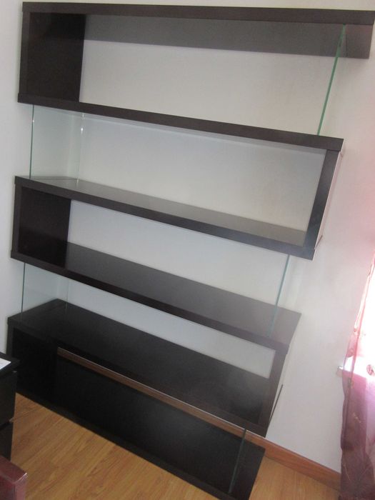 Estante Sette wengué chocolate/vidro - em bom estado! PROMO