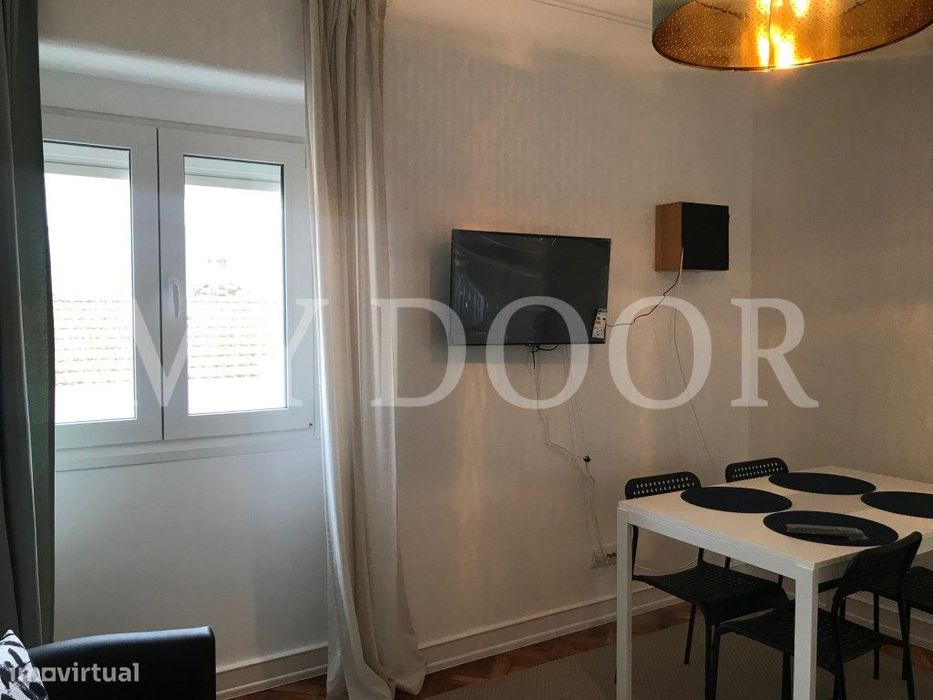 Arrenda-se Quarto - Moscavide - junto à Universidade Europeia