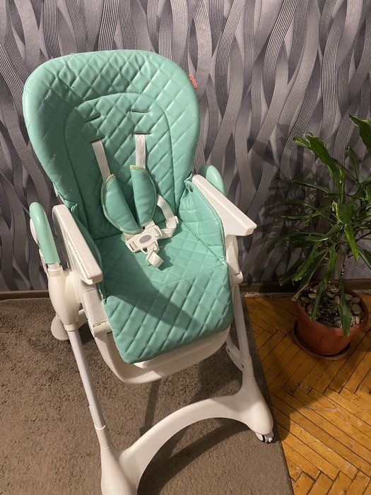Детский стульчик для кормления Quality на колесиках