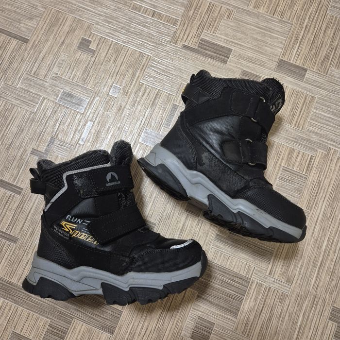 Зимові черевики, ботінки, сноубутси, сапожки