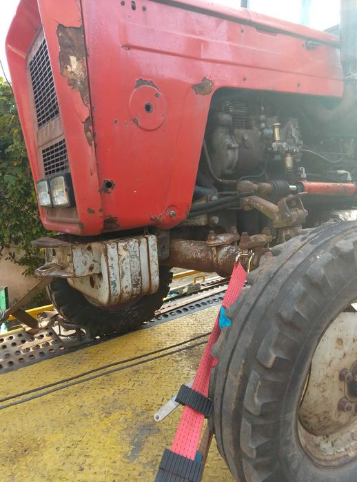 Ursus C 360 przednia oś kompletna ze wspornikiem i kołami