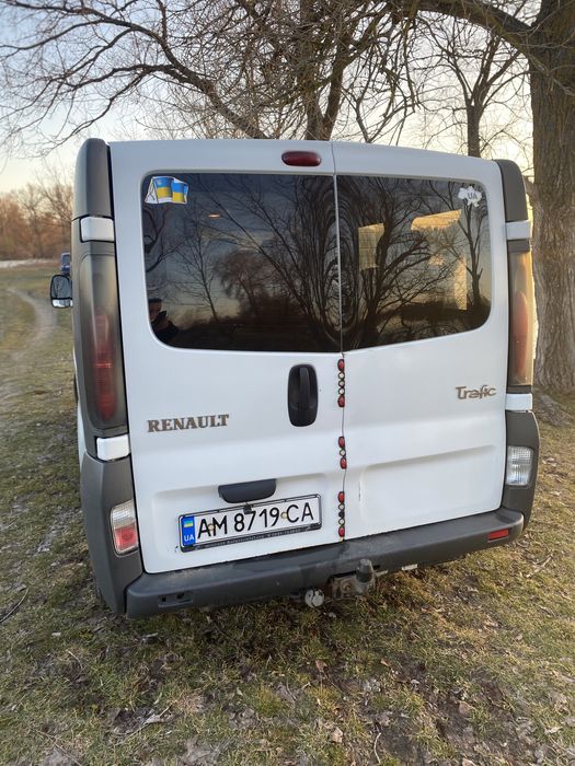 Renault Trafic 100