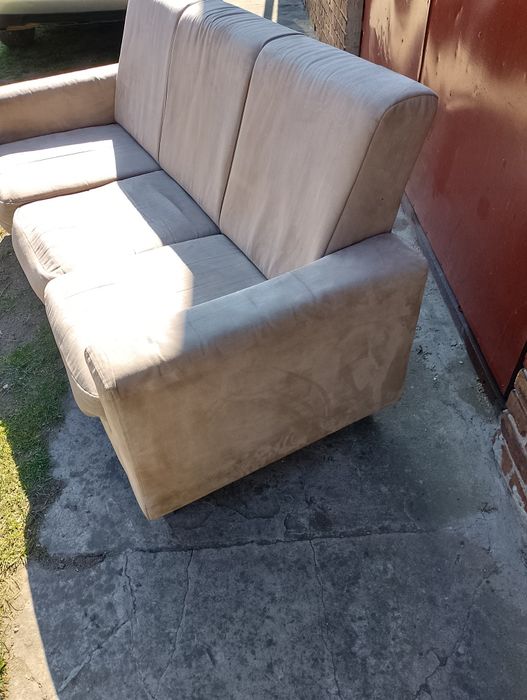 Sofa z funkcją spania do wyczyszczenia