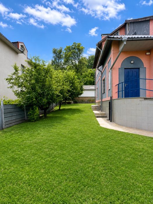 Елітний будинок 300 м² у центрі Полтави, паркова зона. №7326