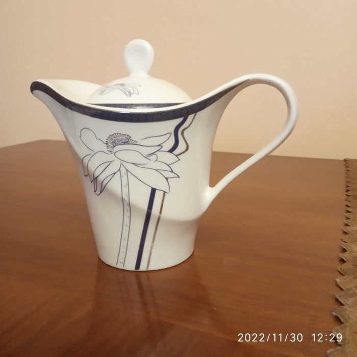 ceramiczny dzbanek zaparzacz do herbaty nowoczesny design
