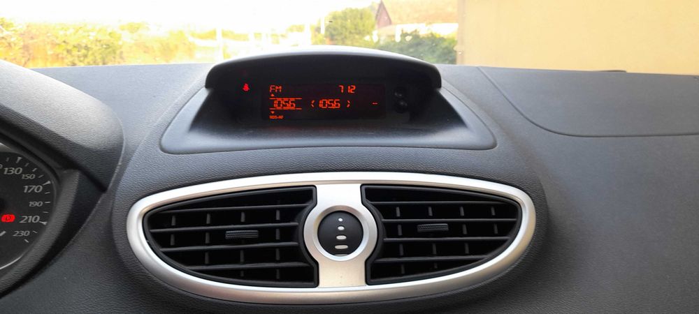 viatura Renault Clio