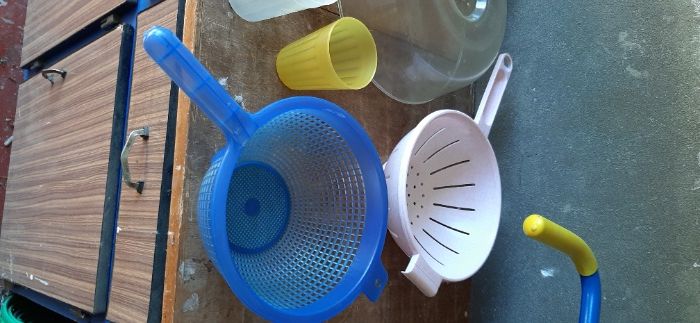 Utensílios em plástico