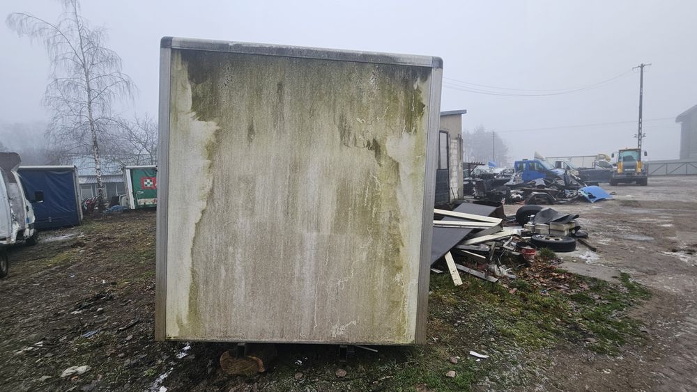 Kontener garaz schowek