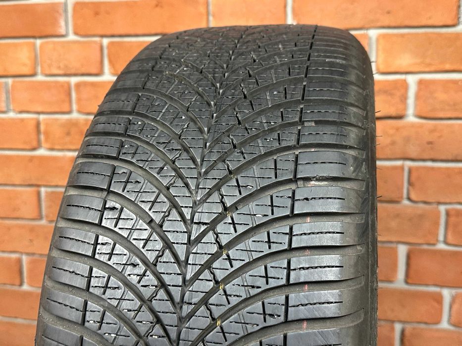 1x Goodyear Vector4Seasons 225/45R17 94W 2021