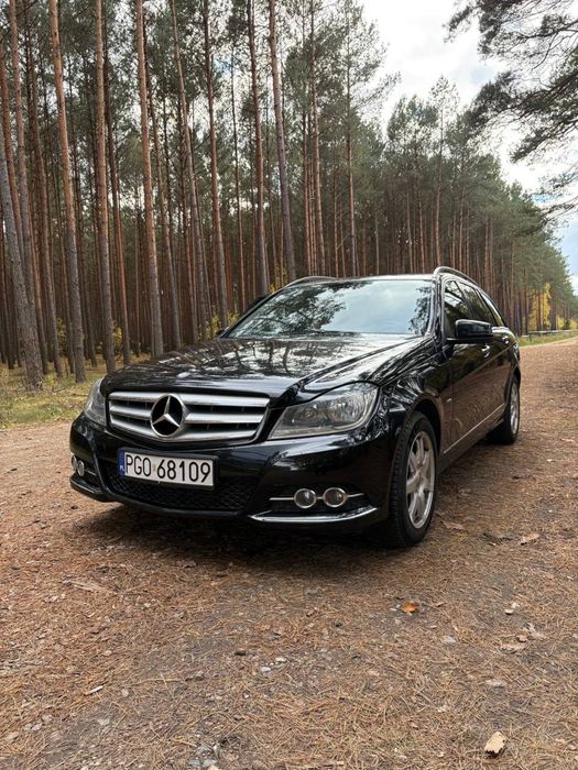Mercedes-Benz C200, 2011