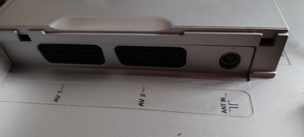 TV Grundig Lenaro 19 LW para peças