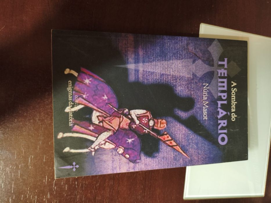 A sombra do templário de Núria Masot - coleção enigmas do mundo