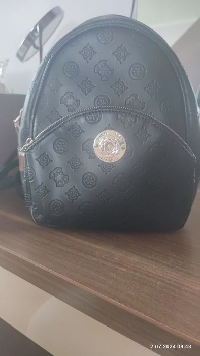 Sprzedam plecak Guess