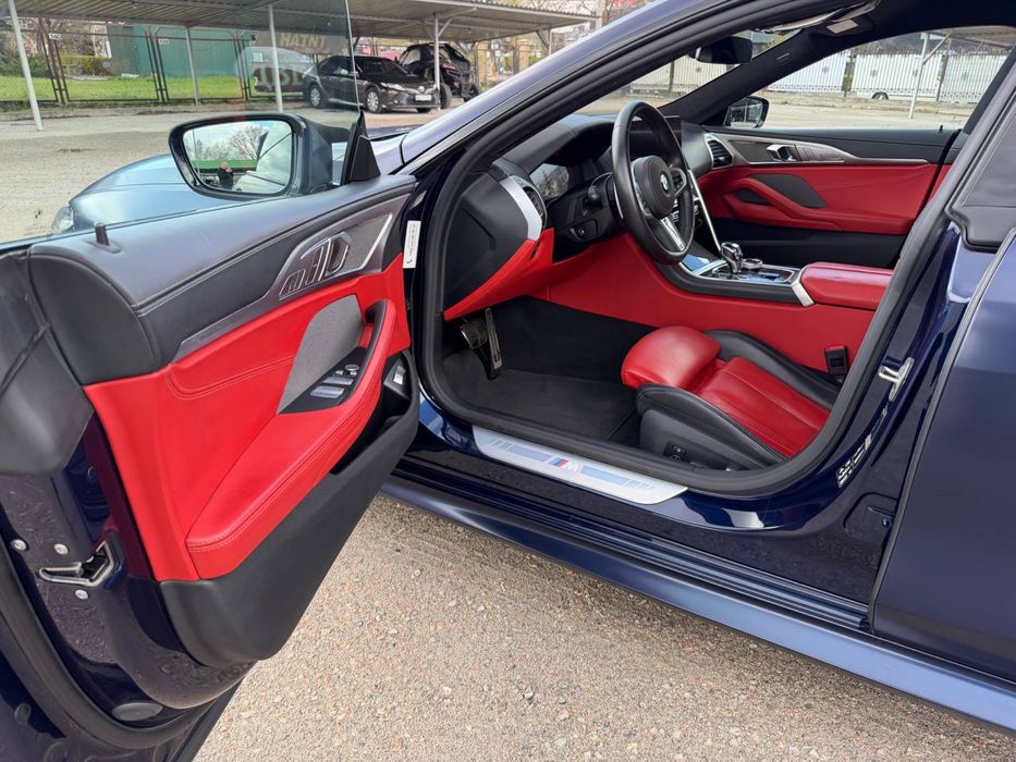BMW 840D офіційний автомобіль