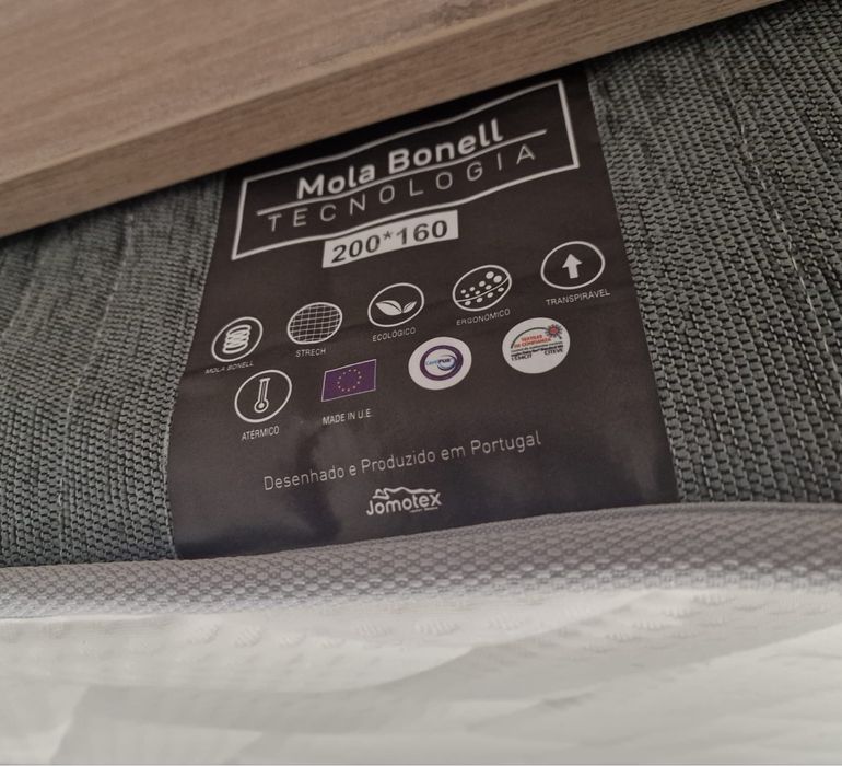 Cama Queen Size em Melamina Carvalho