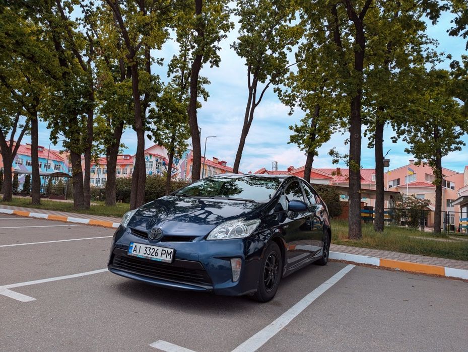 Toyota Prius  30