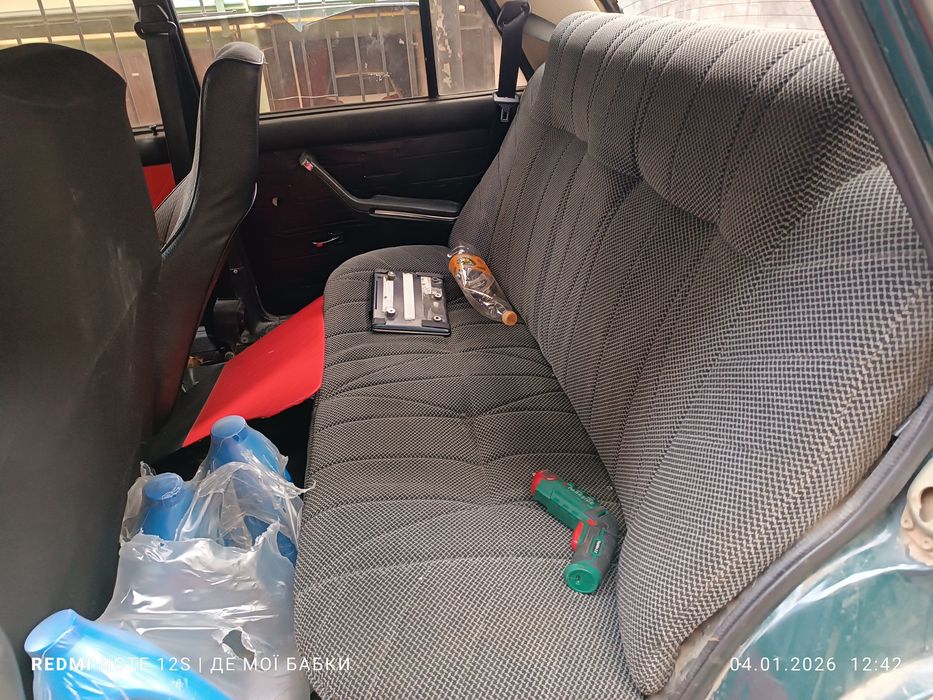 Ваз 2107 зеленого кольору