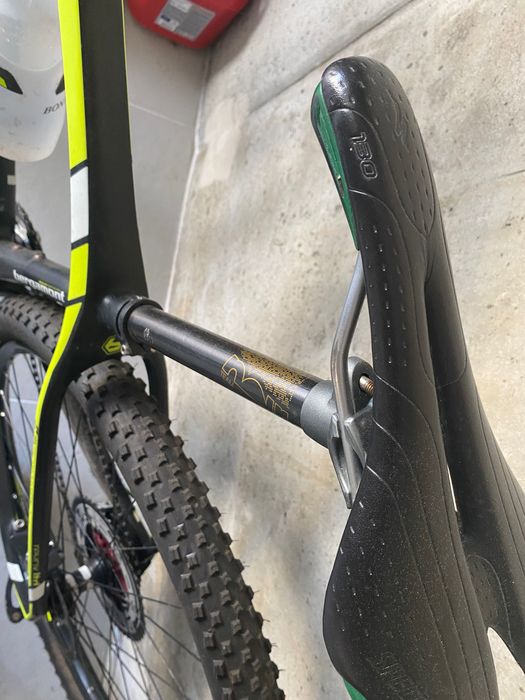 Vendo ou troco Btt carbono